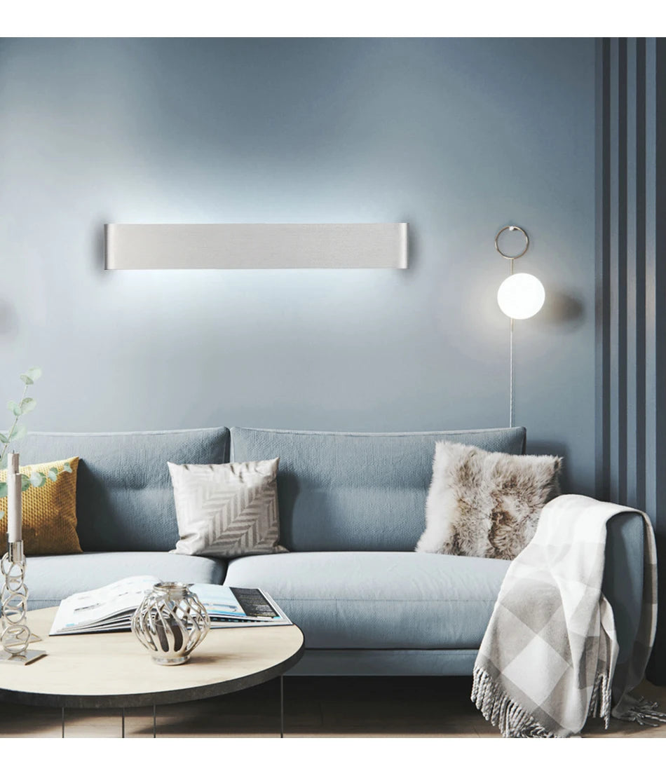 Aurea Wall Lamp
